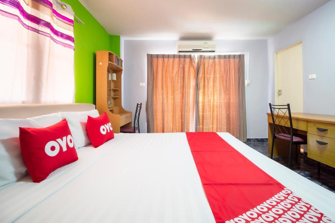 Oyo 663 Green Beach Room Паттайя Экстерьер фото